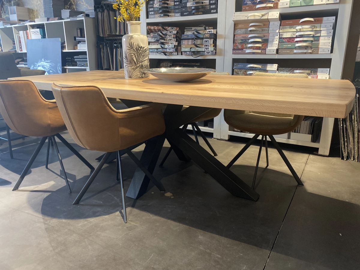 Afbeelding Henders en Hazel Maestro Eetkamertafel 